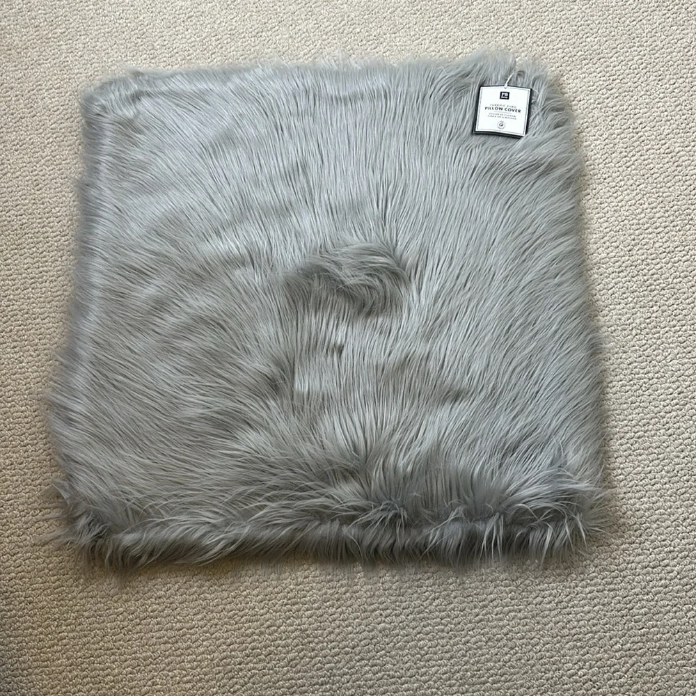 Pottery Barn Dorm Furrific Mongolian Pillow Cover Sham 26”